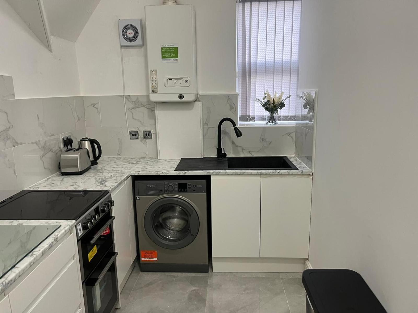 Affordably Elegant Apartments Close To Coop Live, Etihad Stadium And Manchester City Centre Zewnętrze zdjęcie